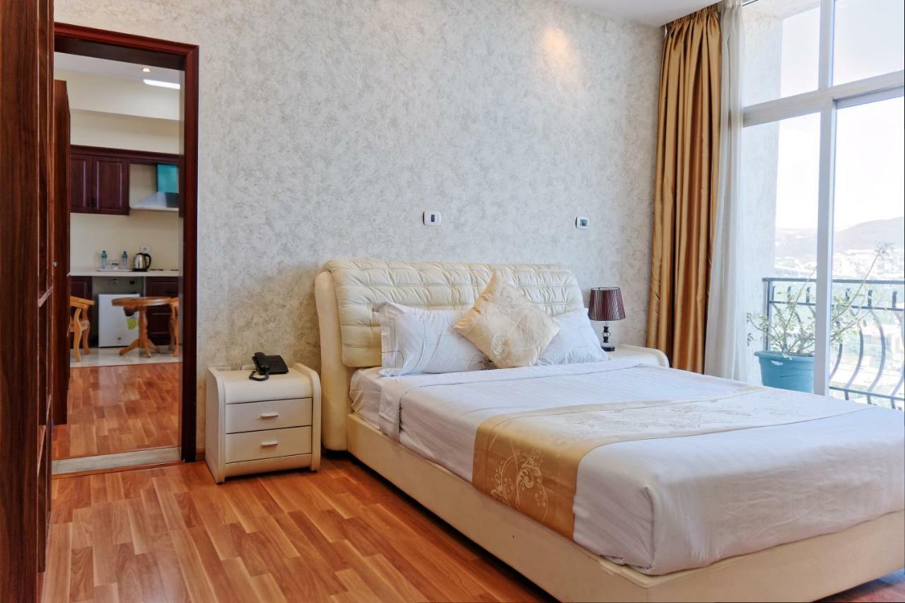 Impress Hotel Addis Abeba Exterior foto