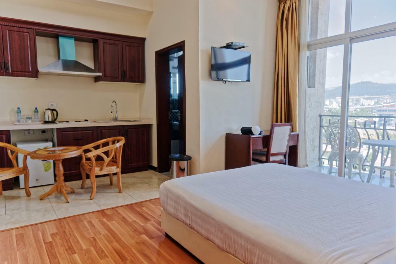 Impress Hotel Addis Abeba Exterior foto